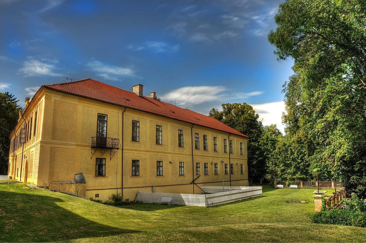 Hostačov Chateau