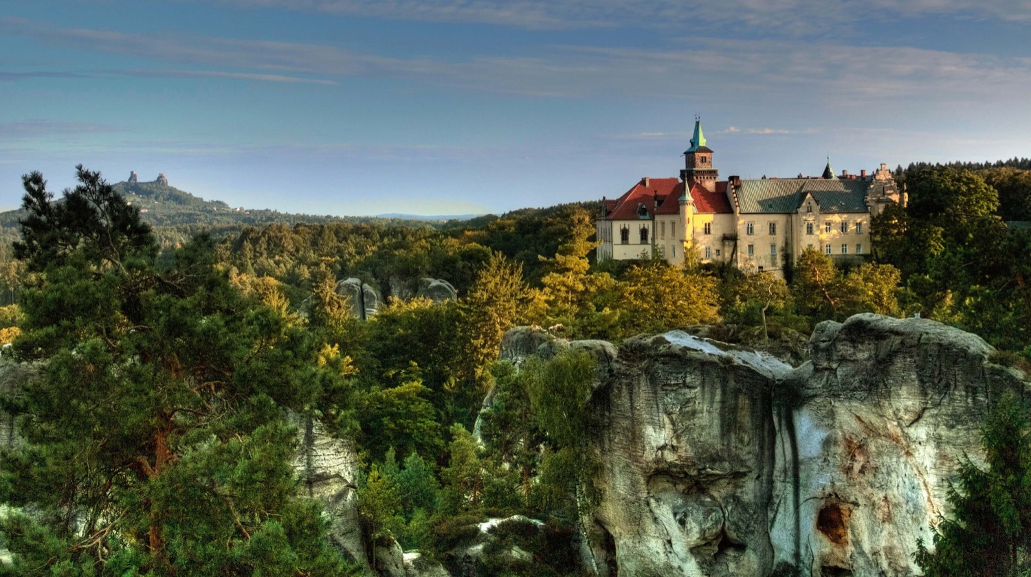 Hrubá Skála Castle