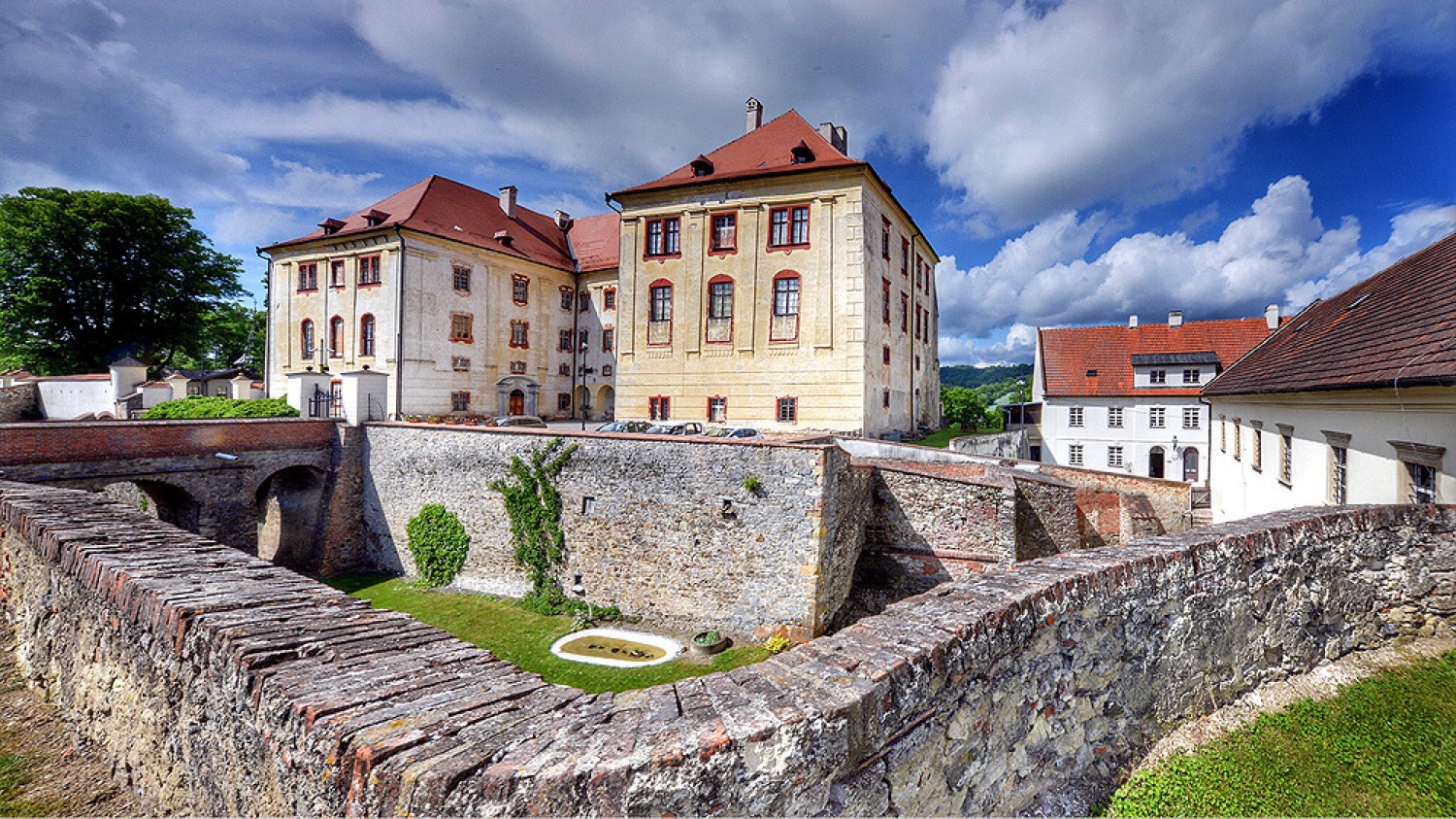 Kunštát Chateau