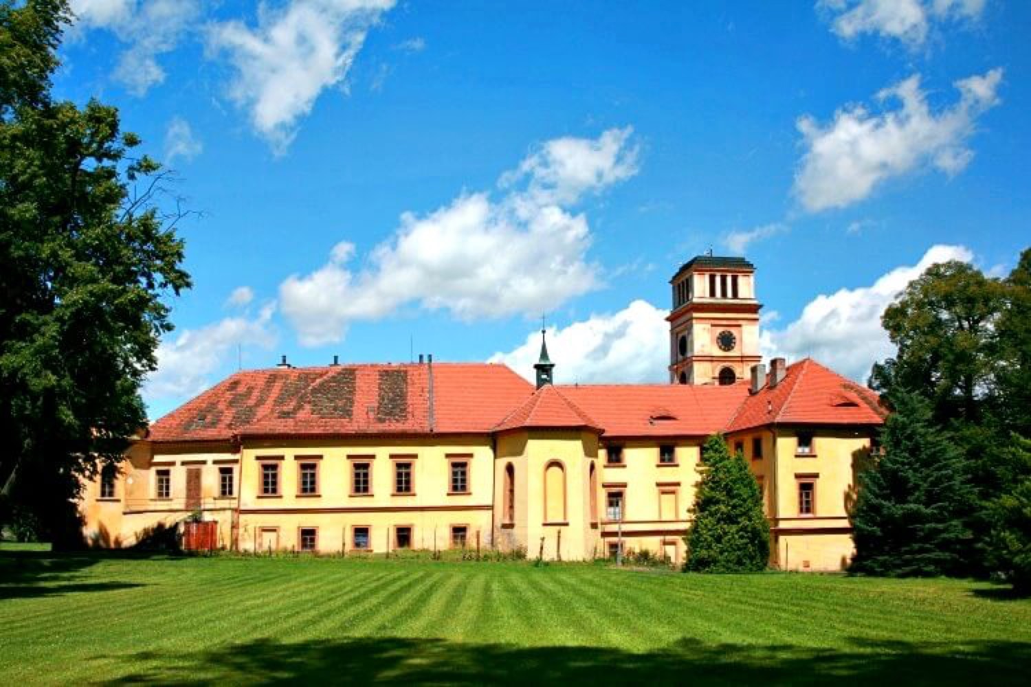 Nalžovy Chateau