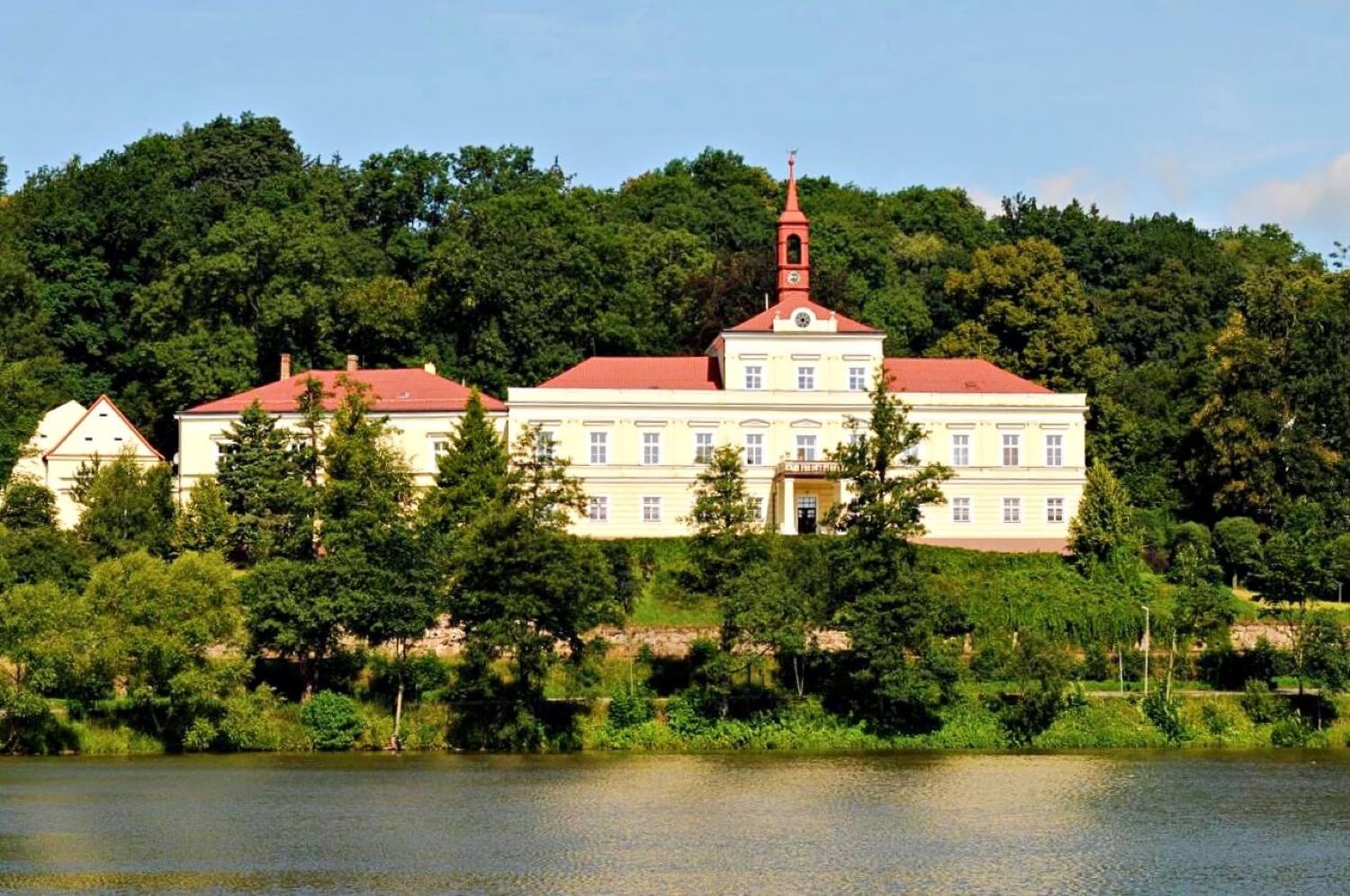 Rozsochatec Chateau