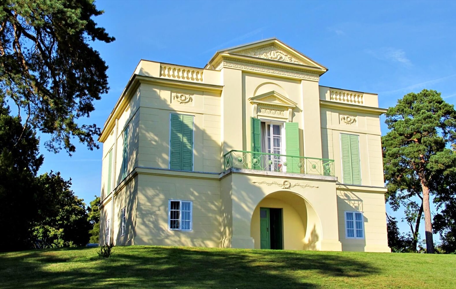 Rybniční zámeček Chateau