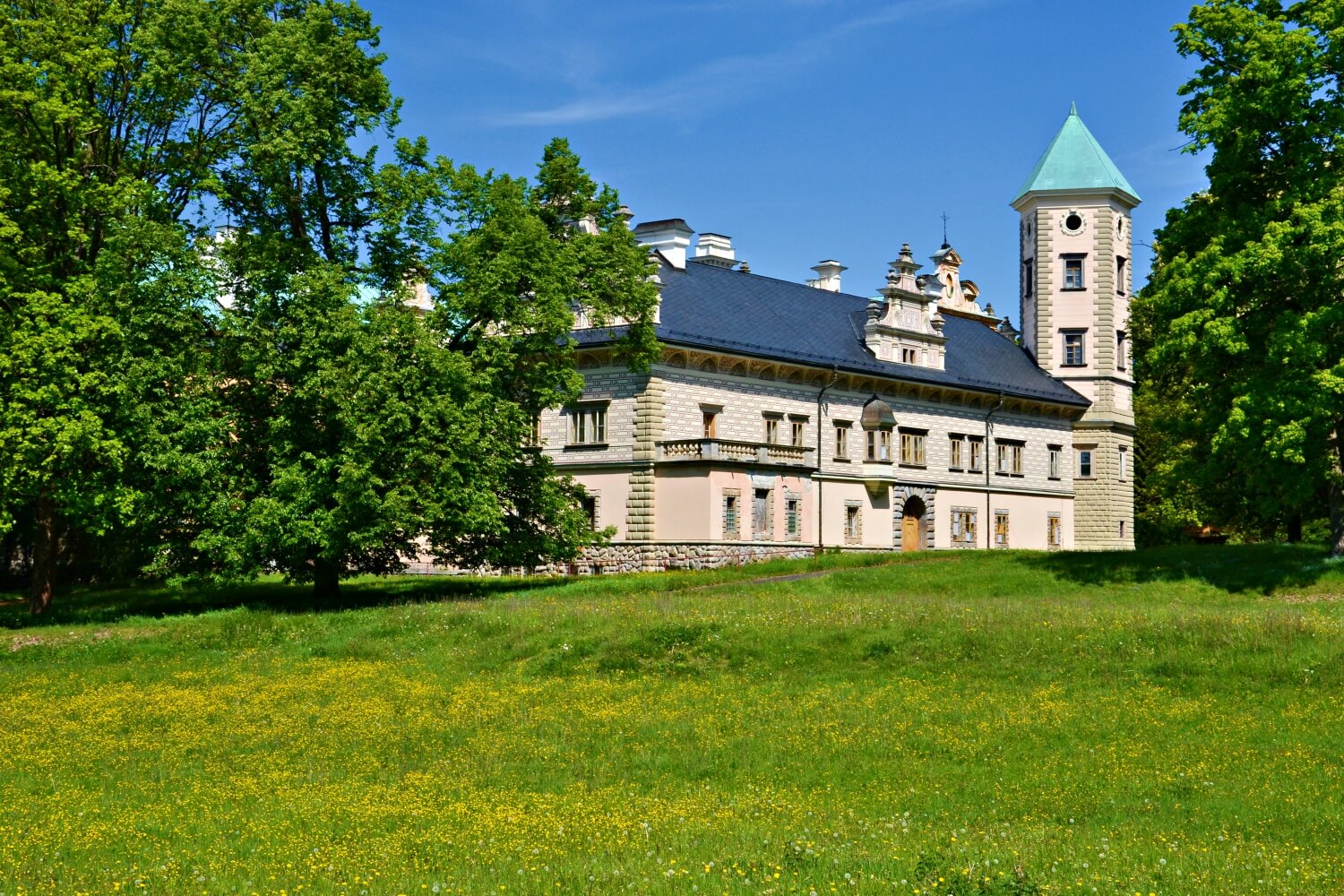 Stružná Chateau