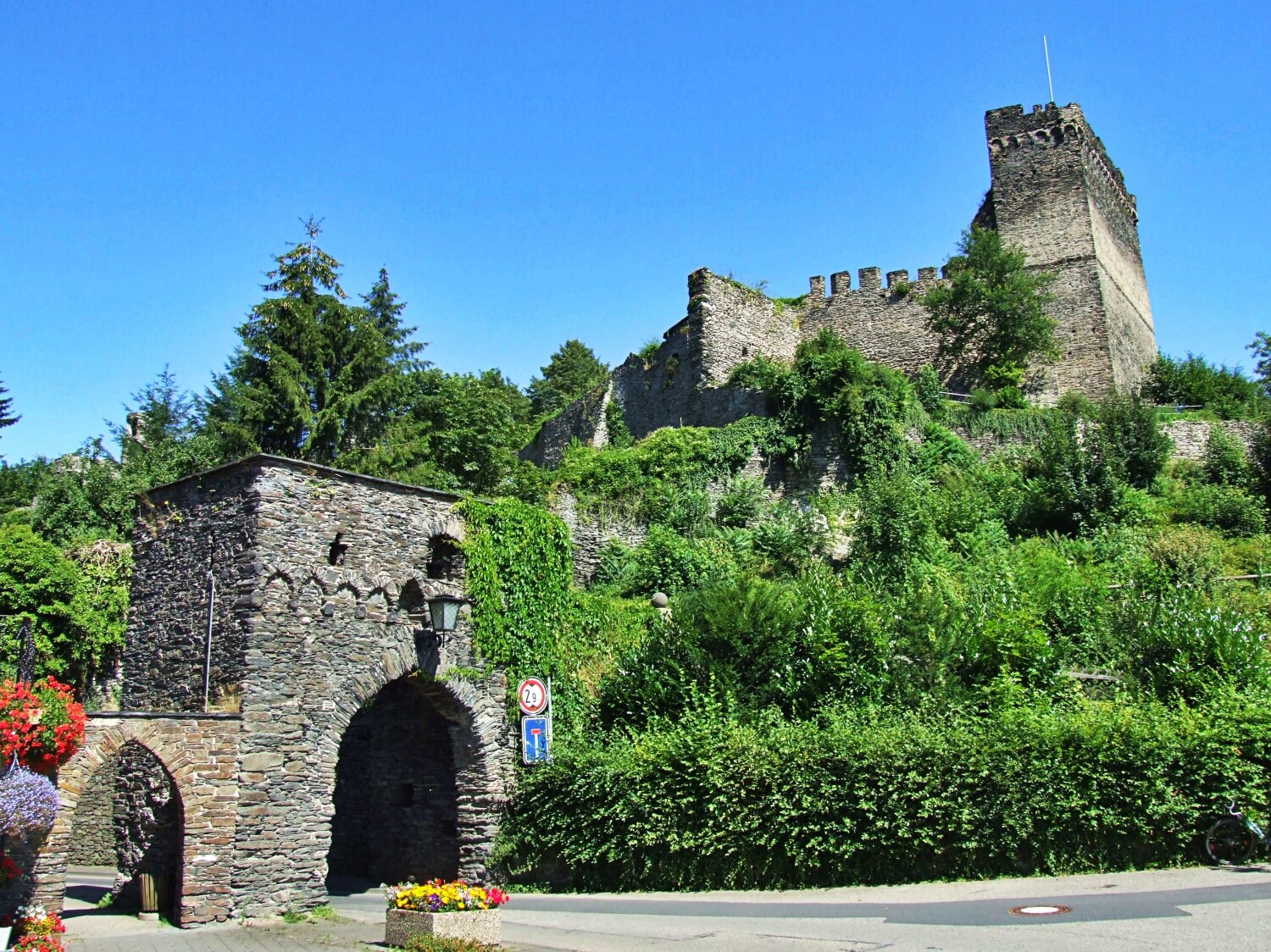 Burg Altwied