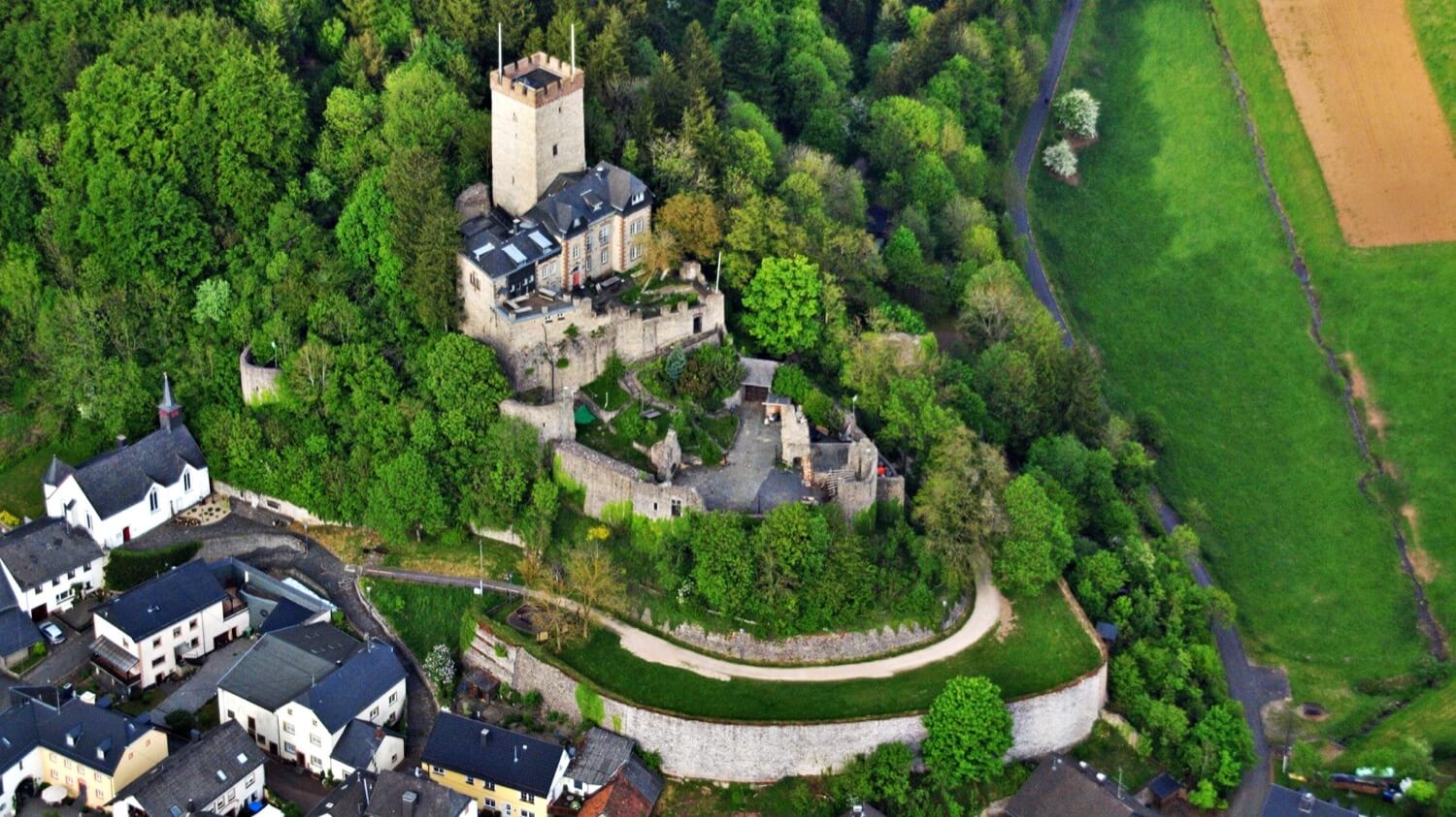 Kerpen Castle (Eifel)