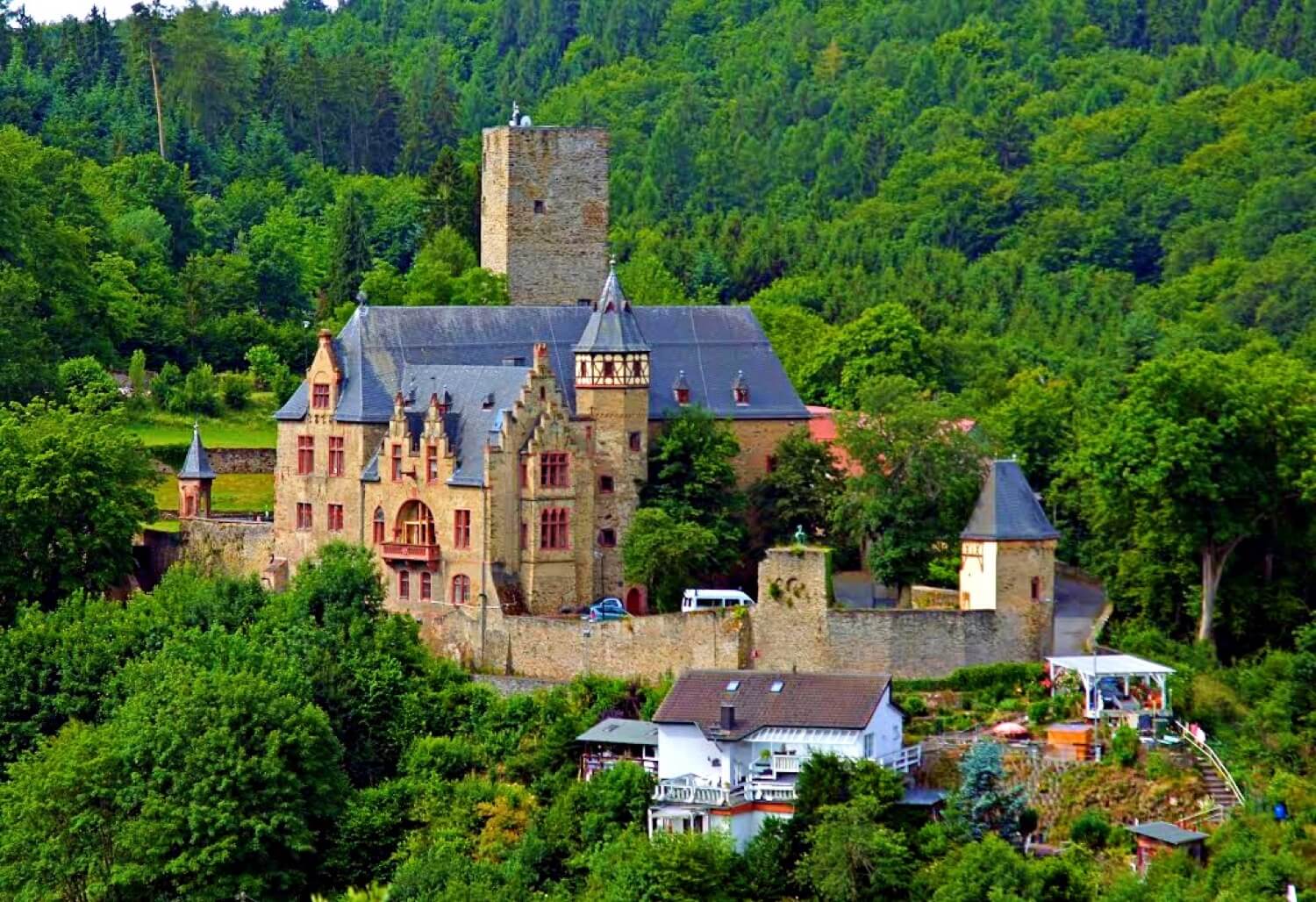 Kransberg Castle