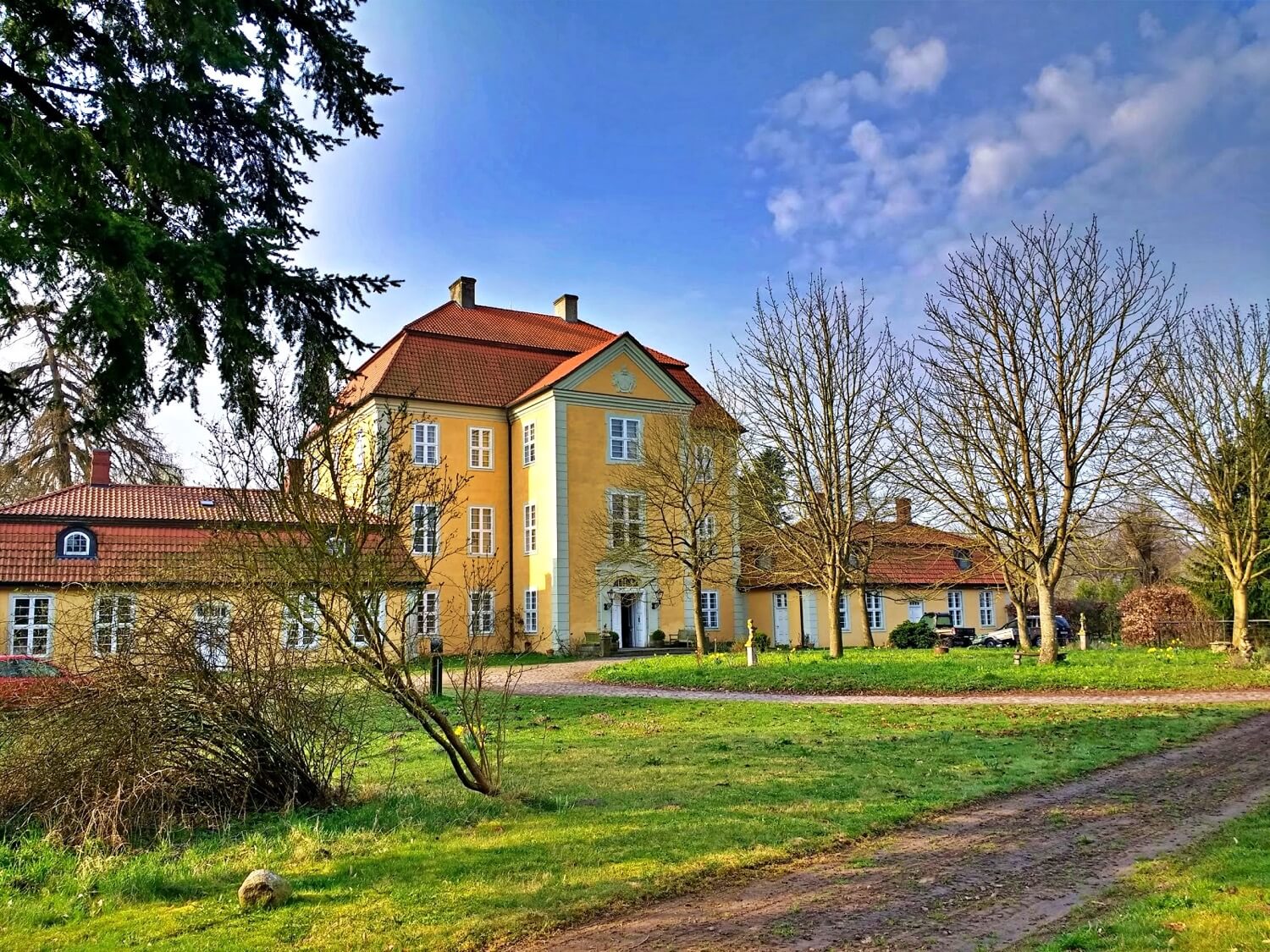 Quitzin Hunting Lodge