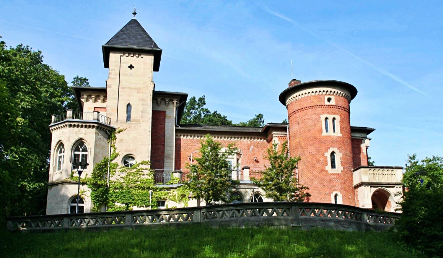 Schloss Falkenegg