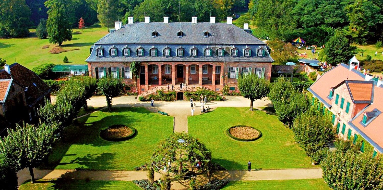 Schloß Wolfsgarten