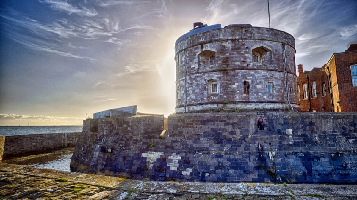 Calshot Castle