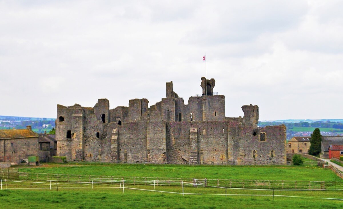 Middleham Castle