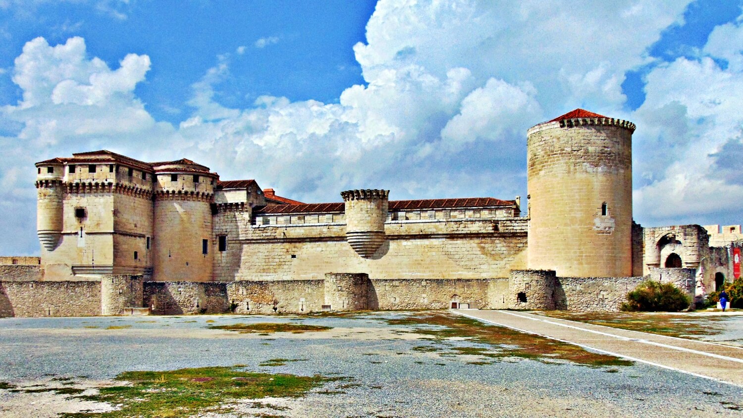 Cuéllar Castle