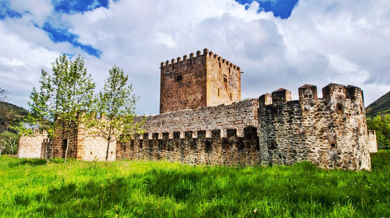 Castle of Muñatones