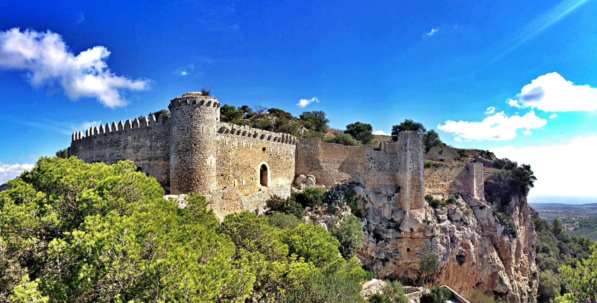 Santueri Castle