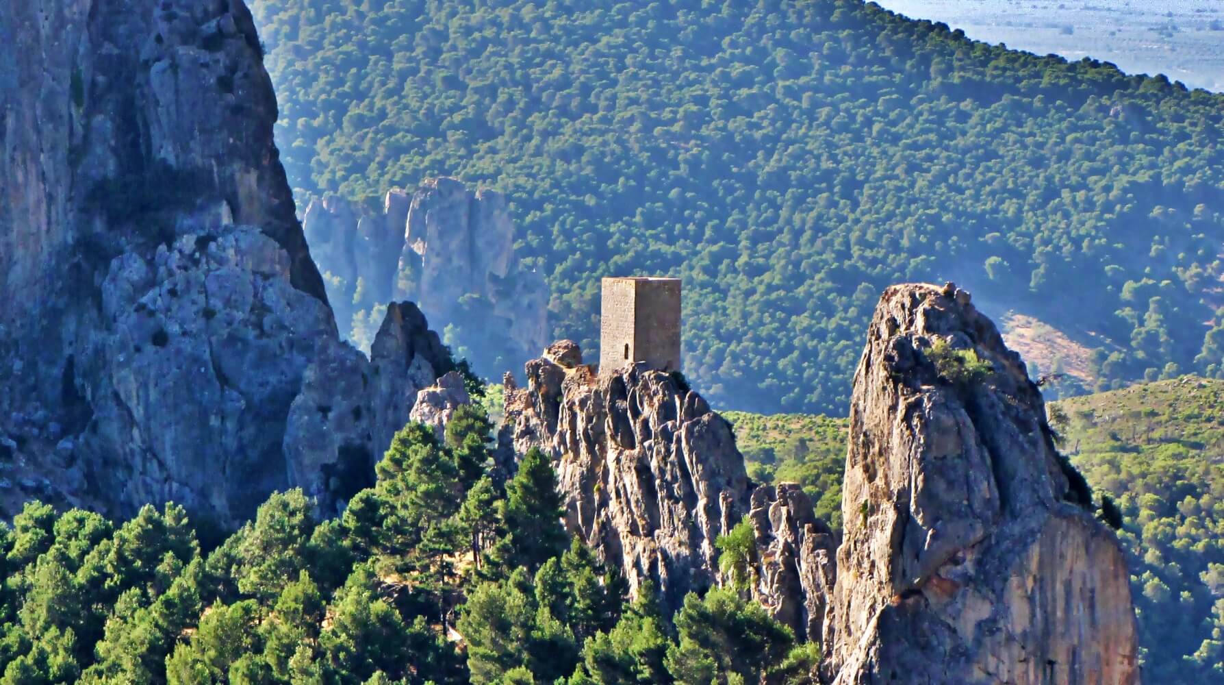 Peñas Negras de Tíscar castle