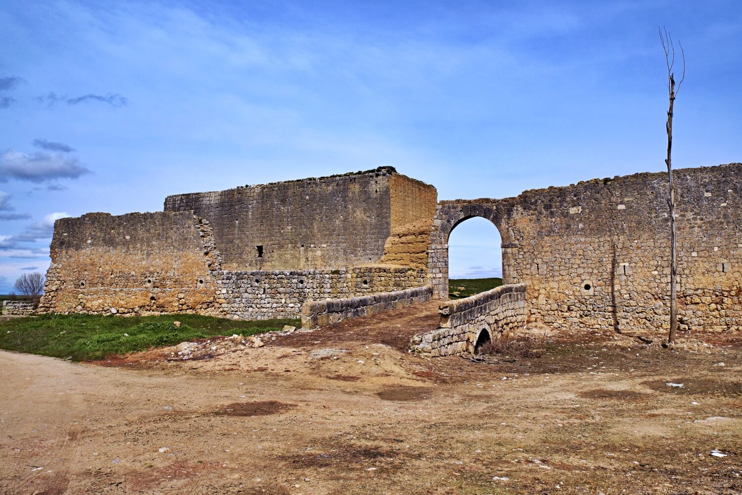 Castillo de Villagarcía de Campos