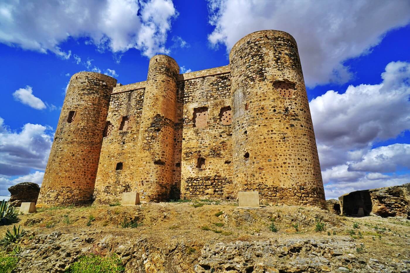 Villalba de los Barros Castle