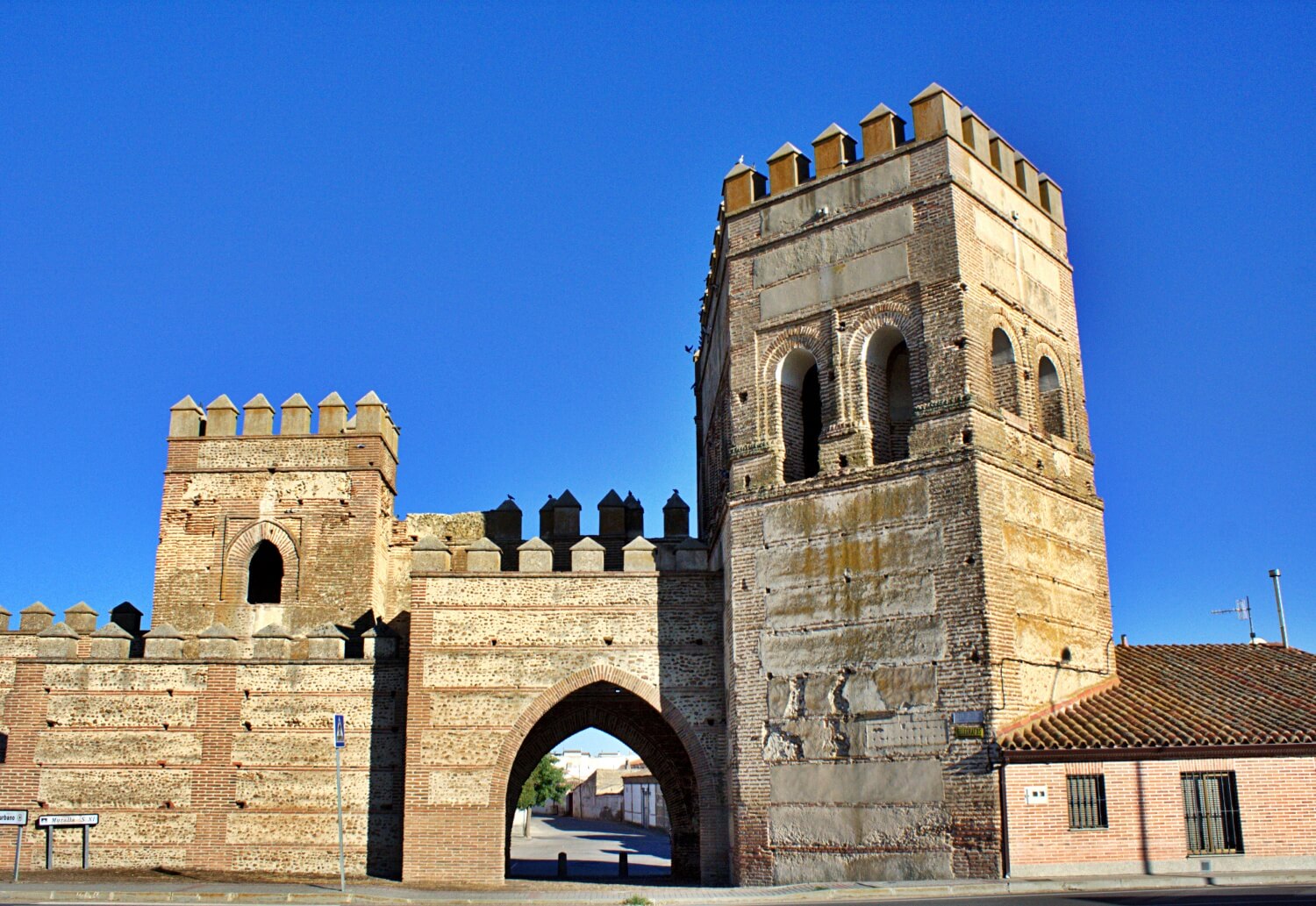 Walls of Madrigal de las Altas Torres