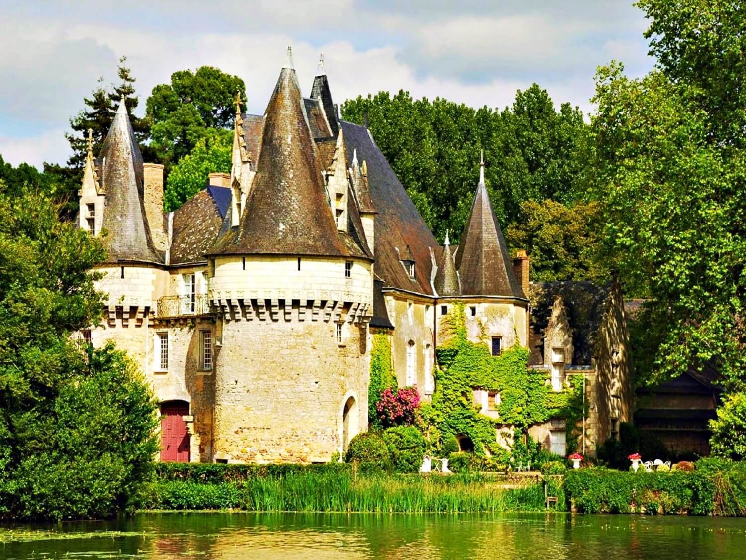Château de Bazouges sur le Loir