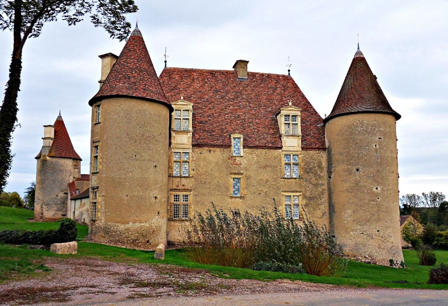 Château de Chareil-Cintrat