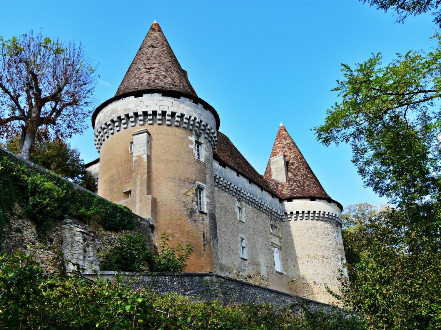 Château de Mauriac (Douzillac)