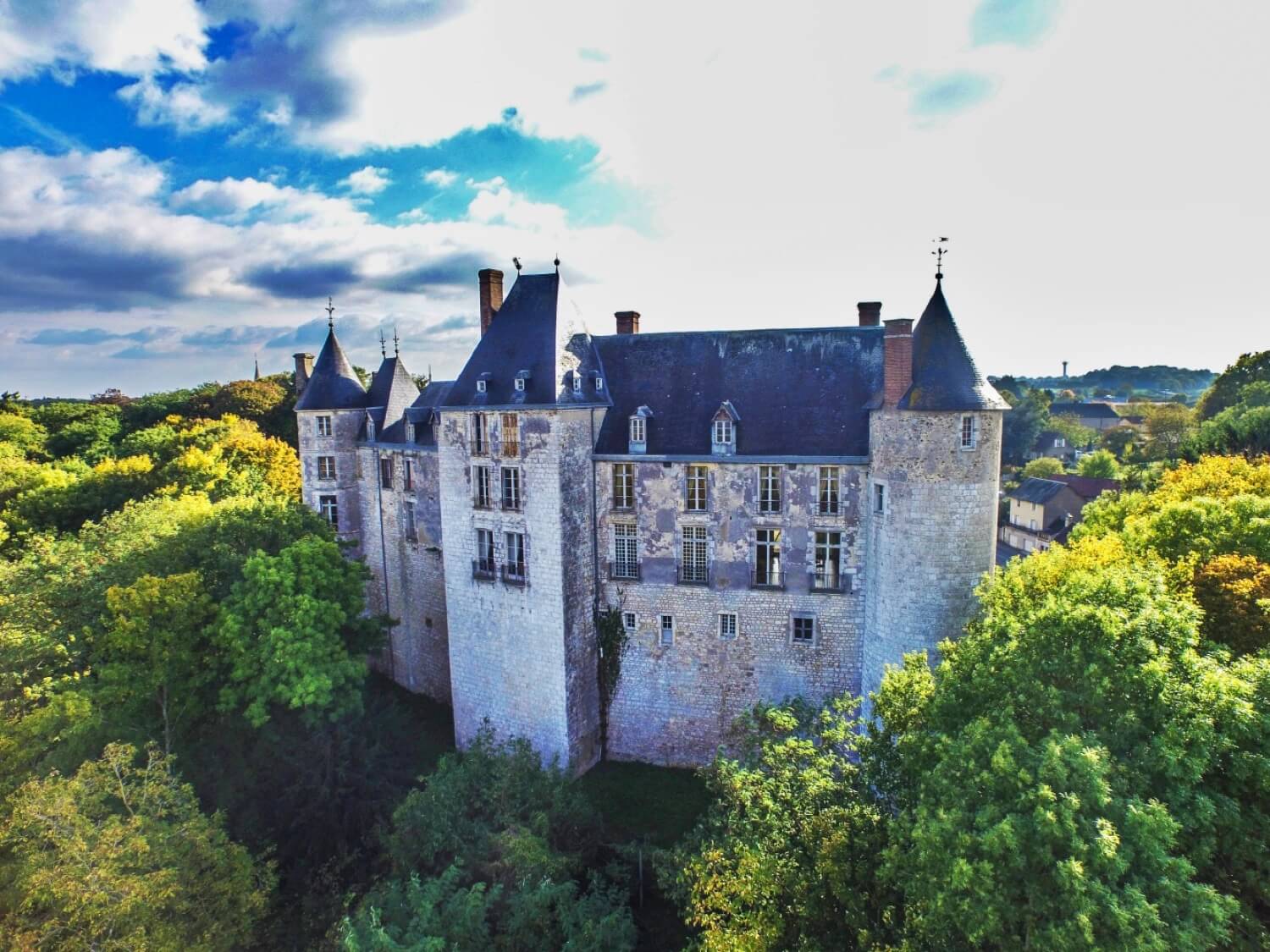 Château de Saint-Brisson