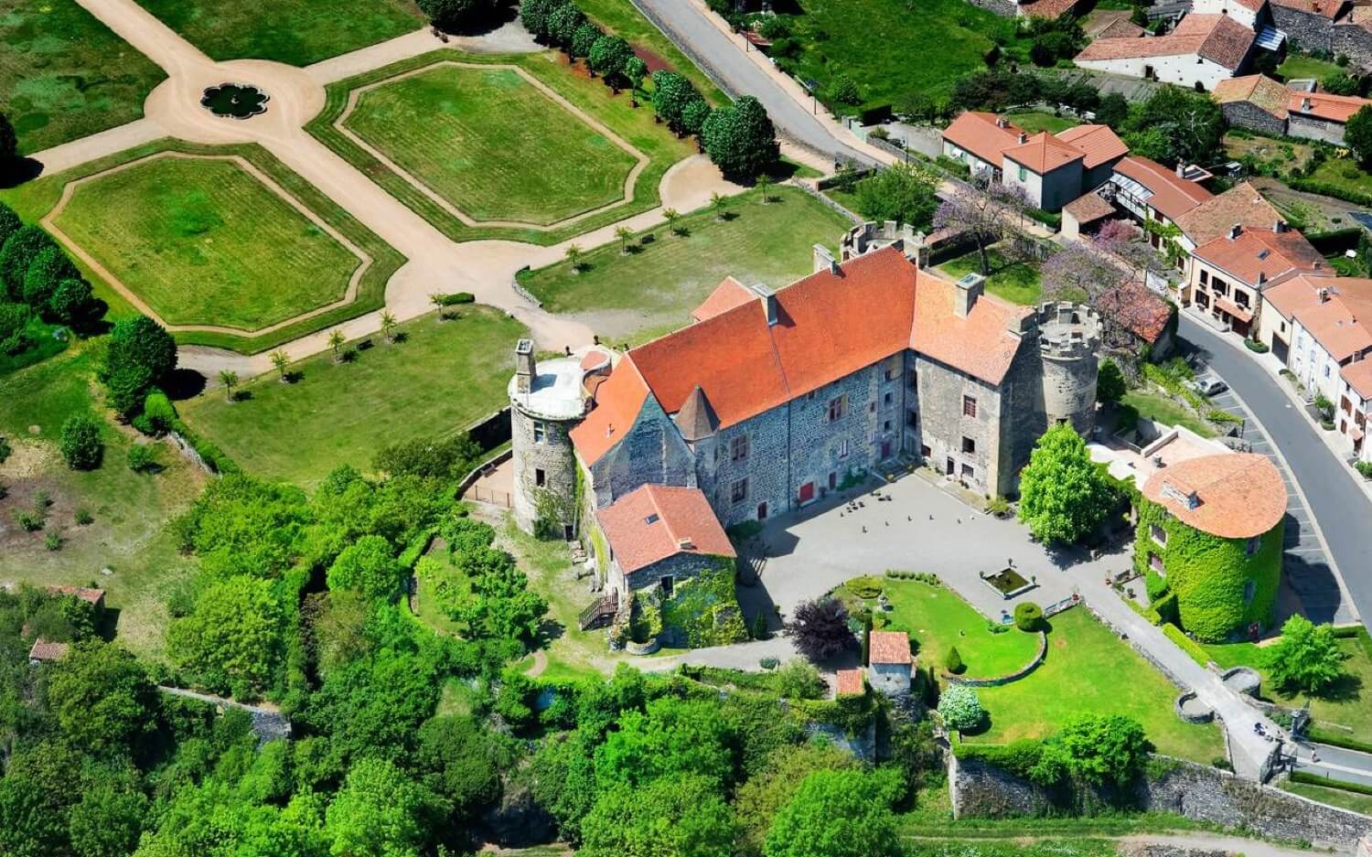 Château de Saint-Saturnin