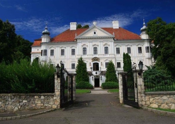 Castle Sirak