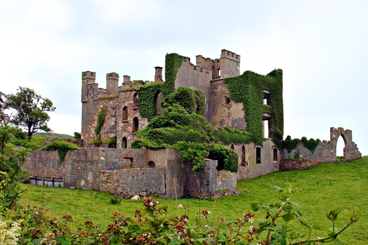 Clifden Castle