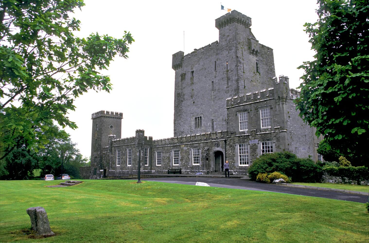 Knappogue Castle