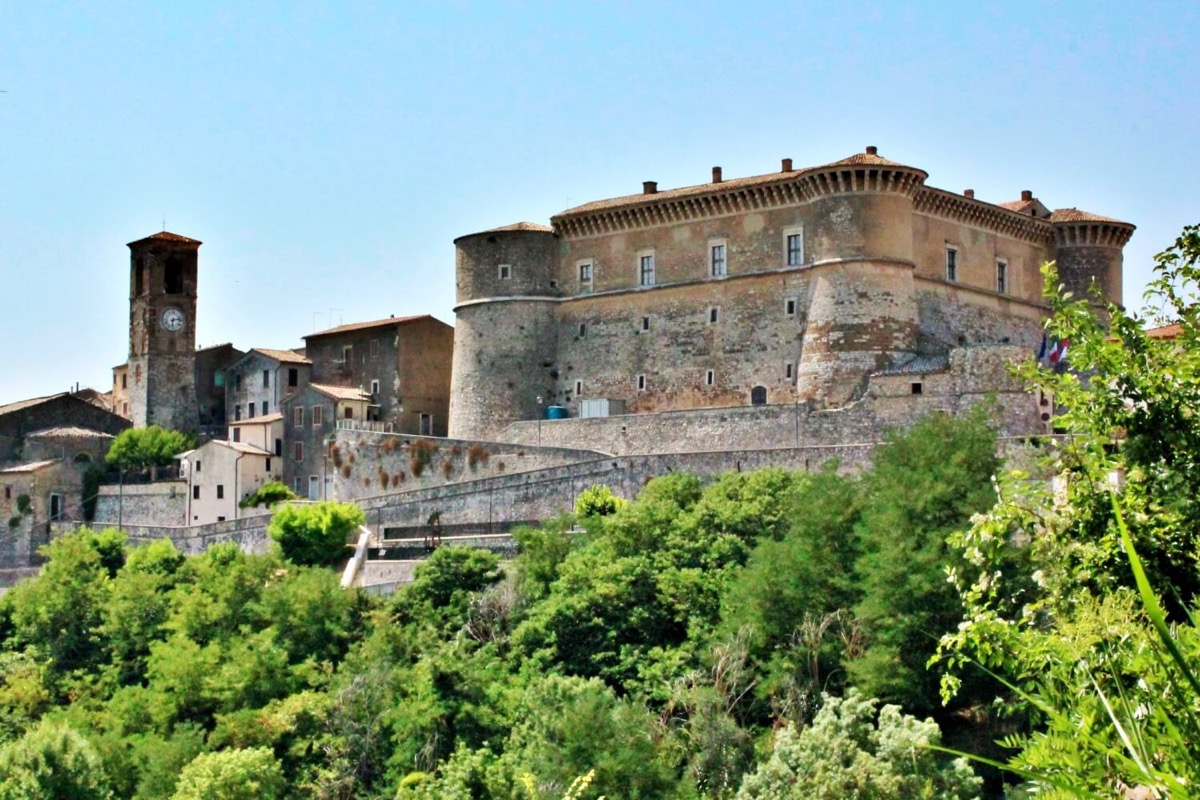 Castle of Alviano 