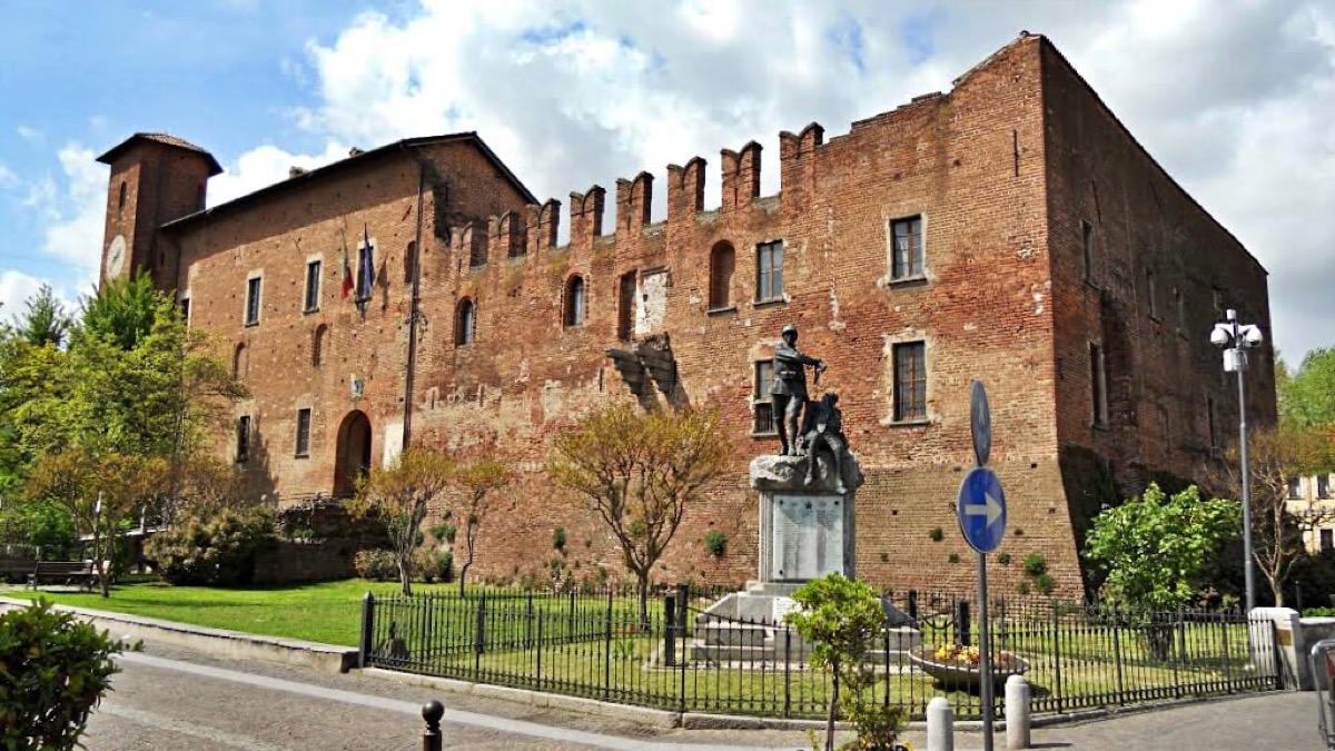 Visconti Castle (Binasco)