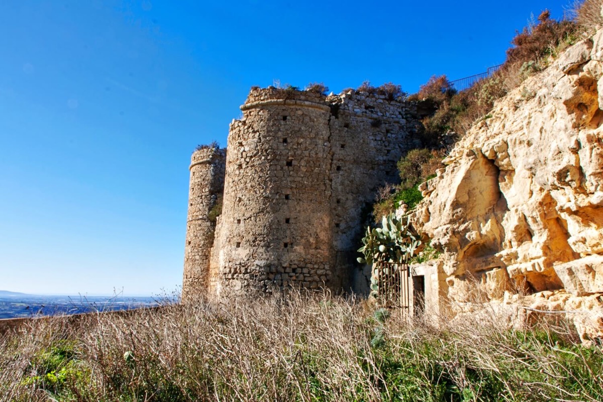 Castello Santapau 