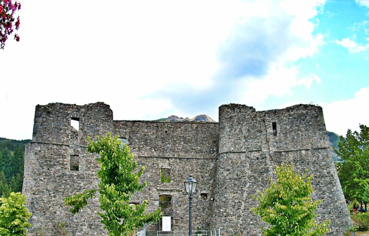 Castle of Santo Stefano d'Aaveto