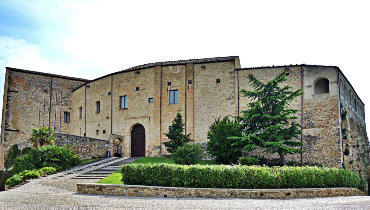 Castello De Sterlich-Aliprandi