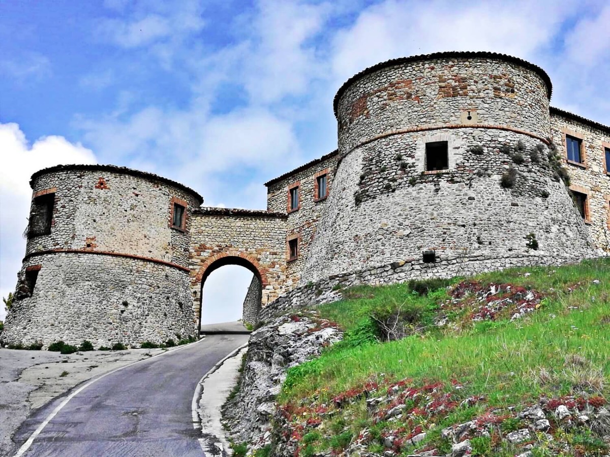 Montebello Castle (Torriana)