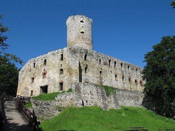 Lipowiec castle
