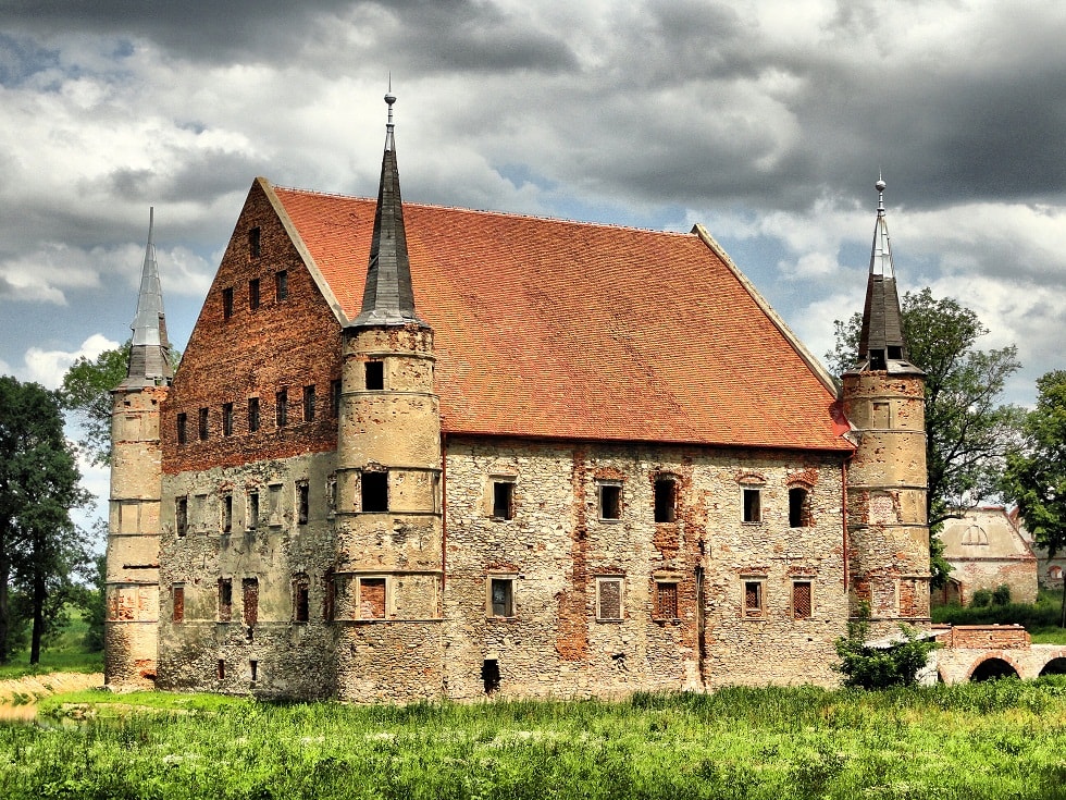 Castle in Piotrowice Świdnickie