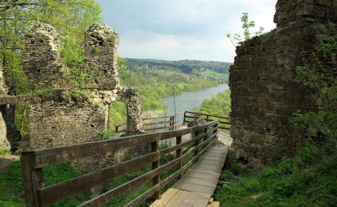 Sobień Castle