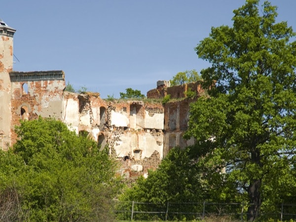 Castle in Uraz