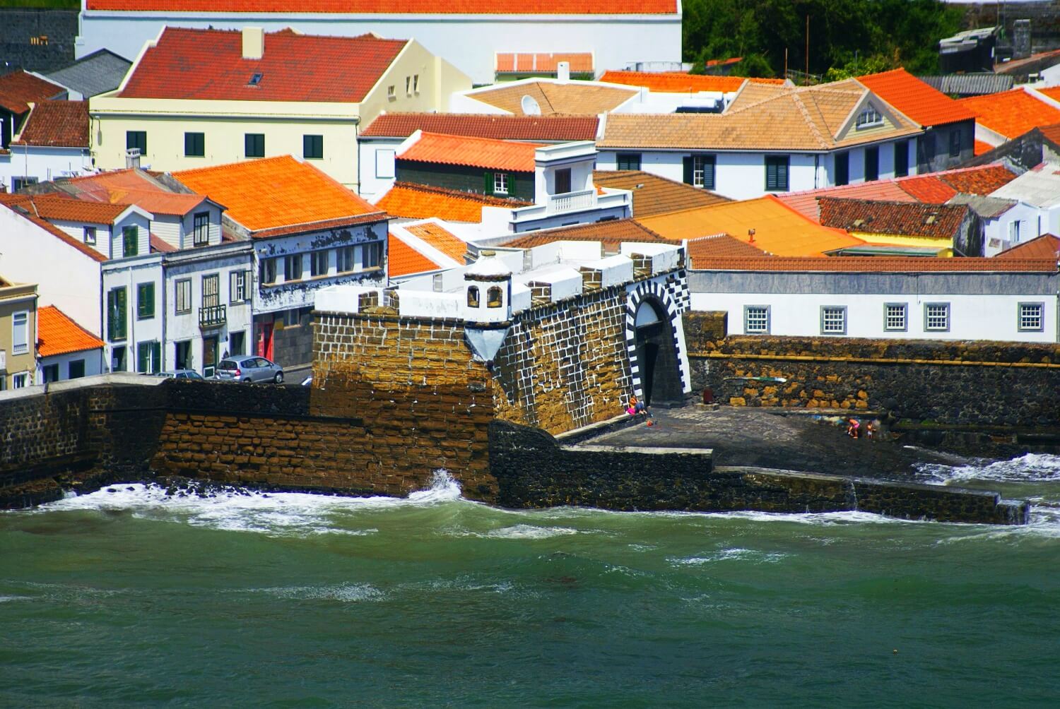 Portão do Mar de Porto-Pim