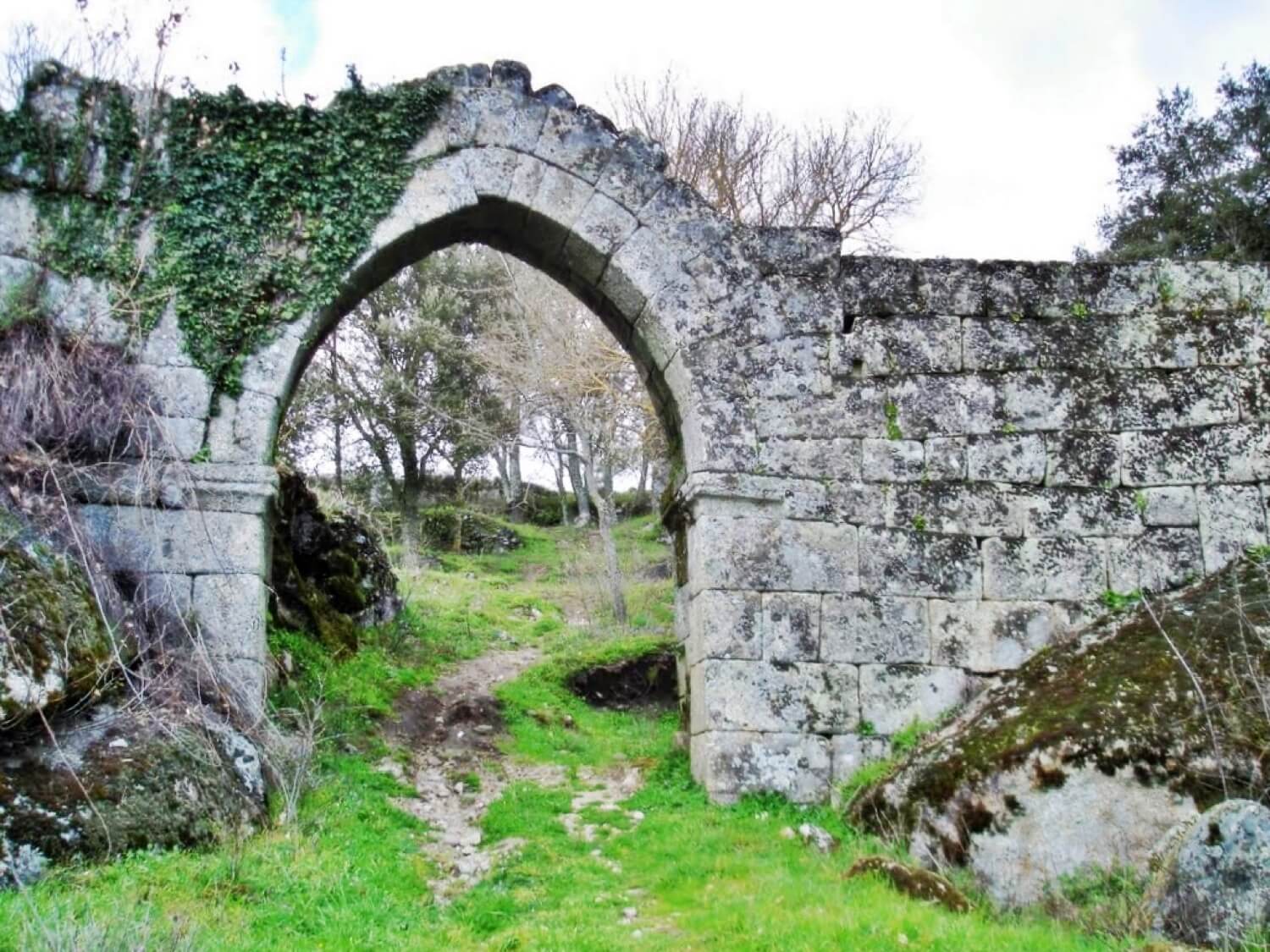 Castelo de Vila do Touro