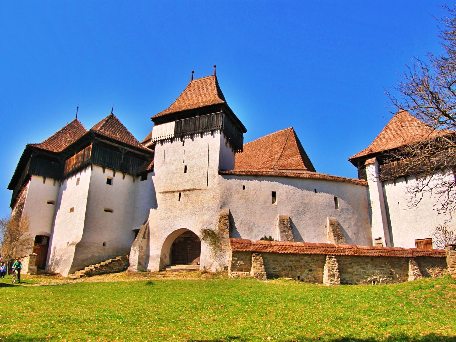 Viscri fortified church