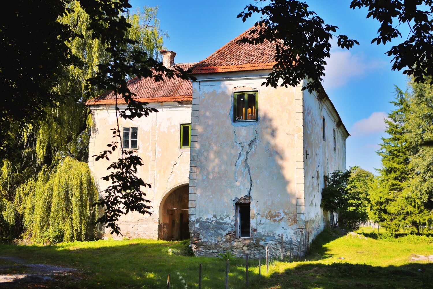 Mikes Castle in Budila