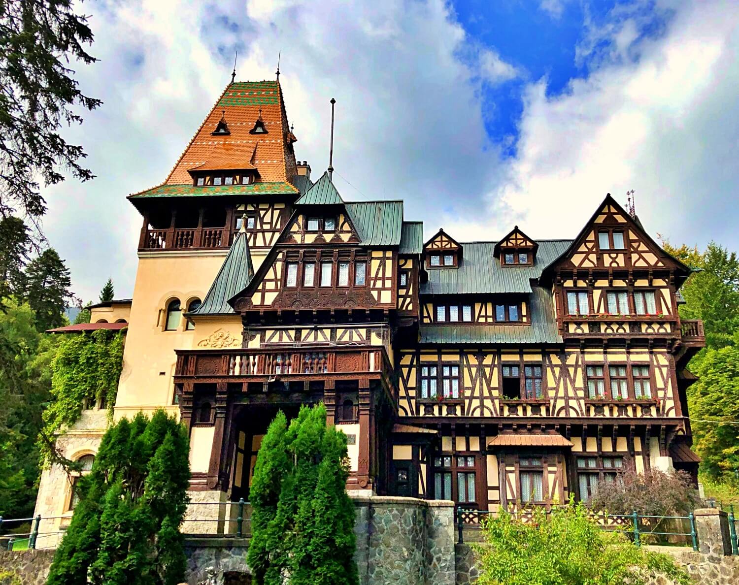 Pelișor Castle