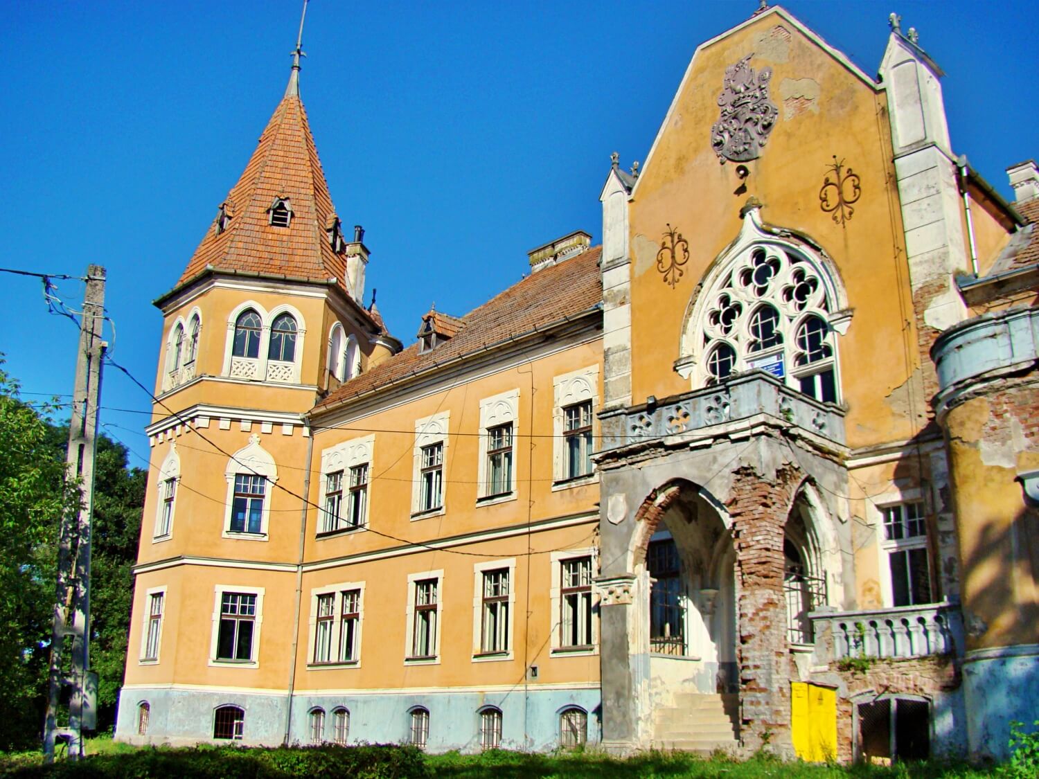 Ugron Castle in Zau de Câmpie