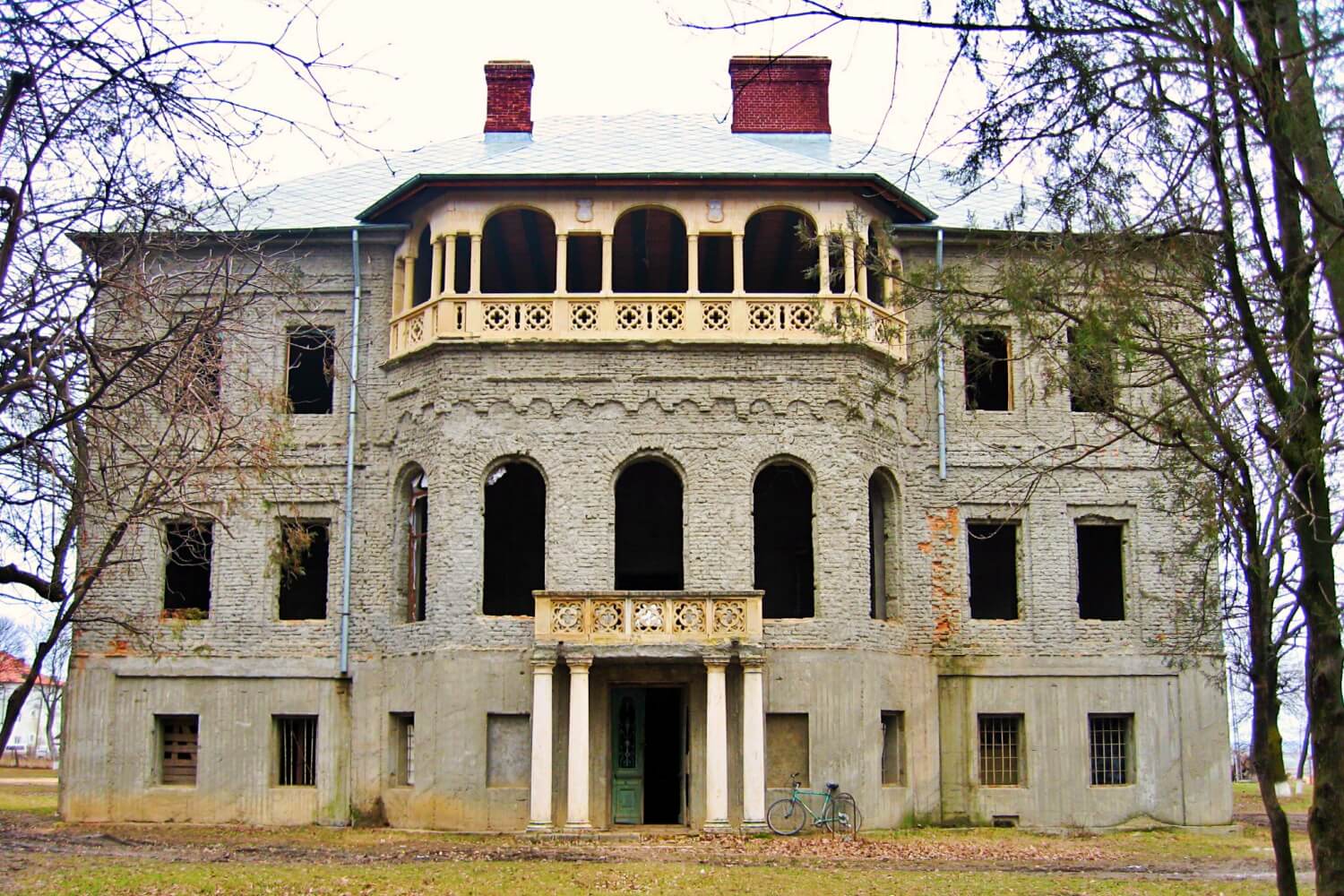 The manor of Țibănești