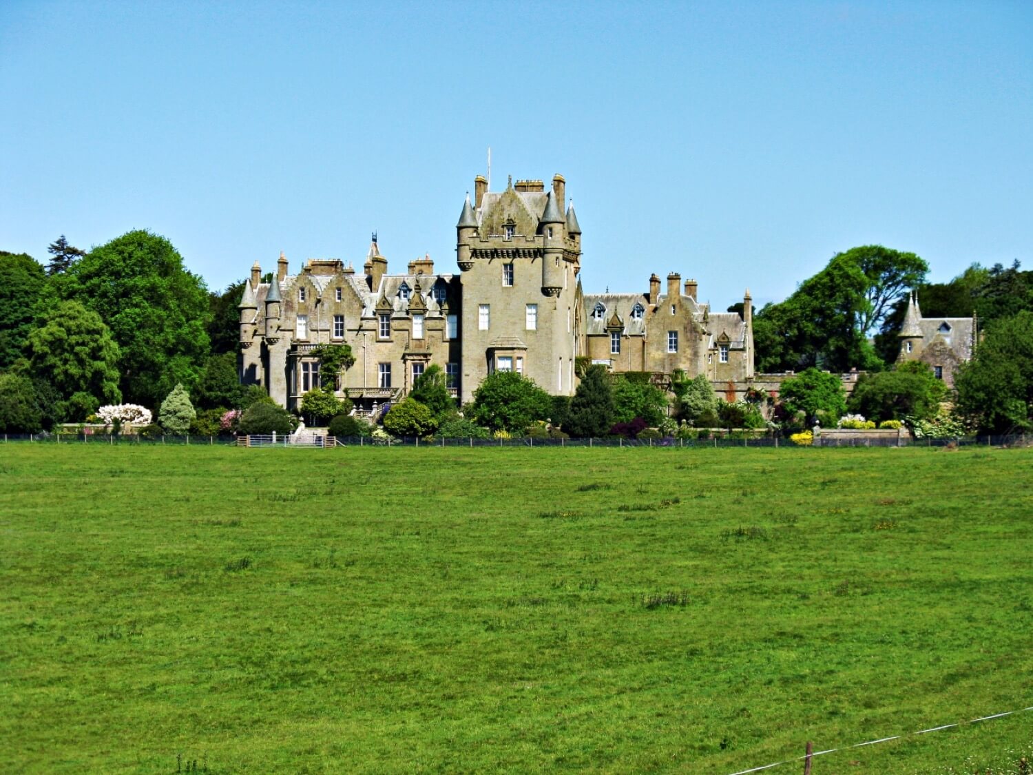 Lochinch Castle