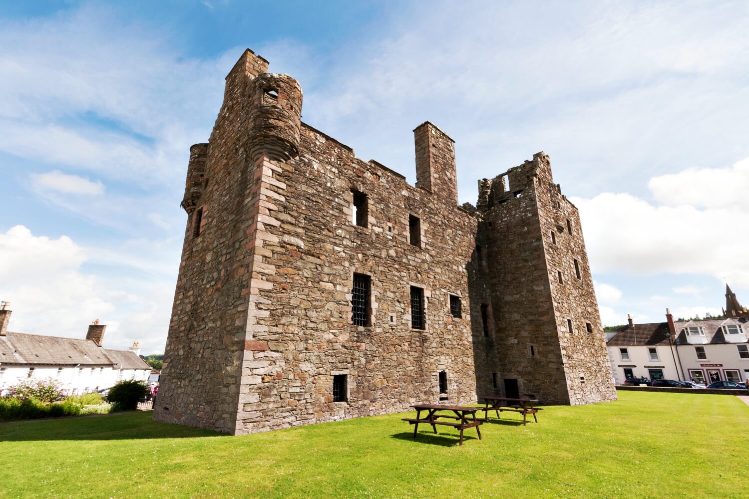 MacLellans Castle