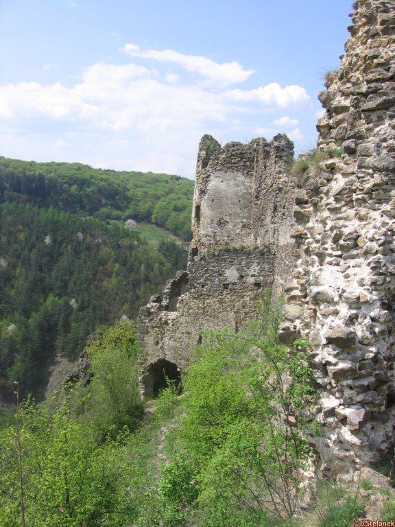 Šášov castle